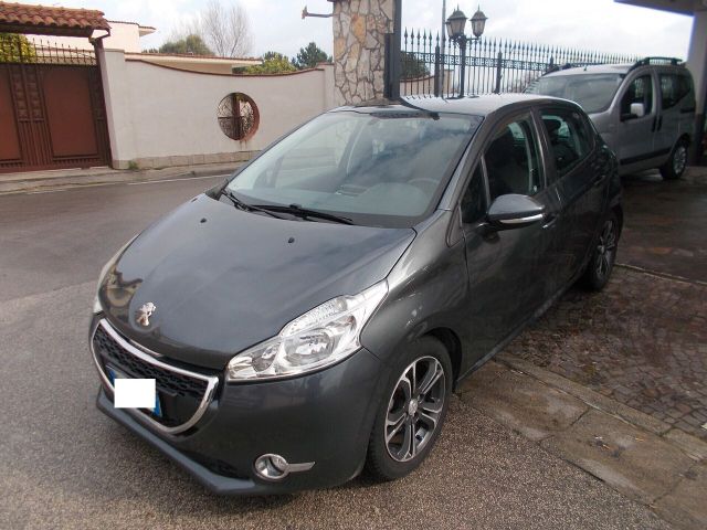 Peugeot 208 PureTech 82 5 porte Allure