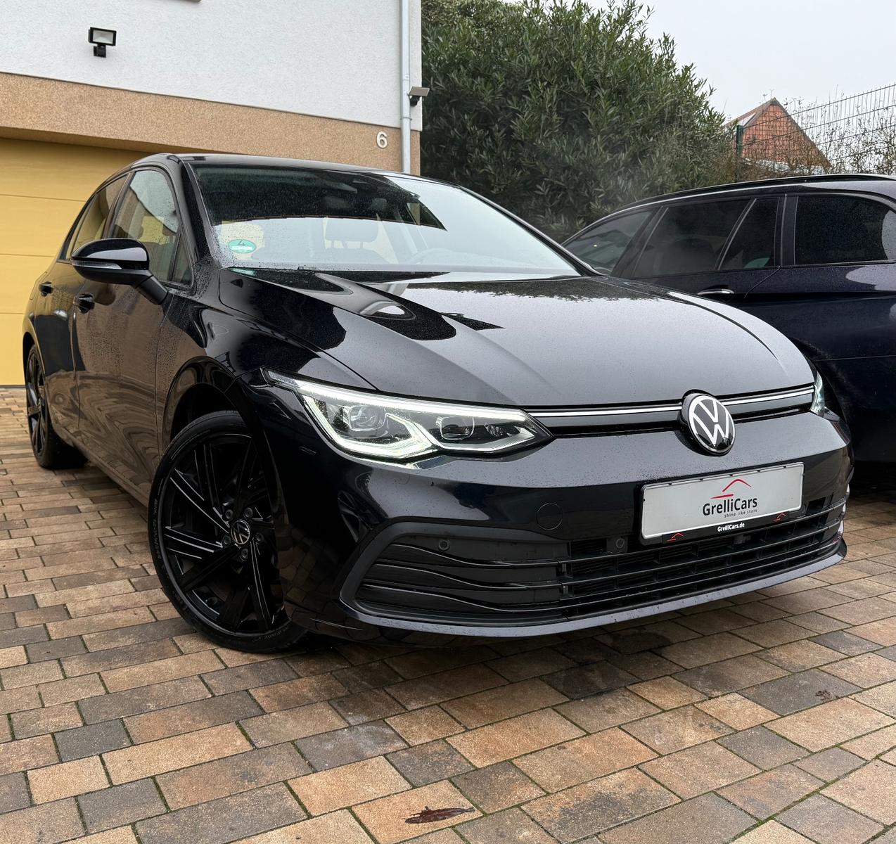 Volkswagen Golf VIII Lim.°LED°STDHZ°AHK°H&K
