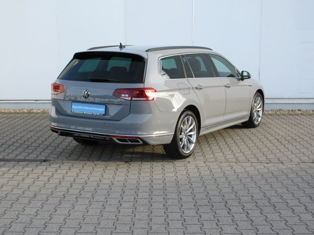 Passat Variant 2.0 TDI R-LINE EXT./AHK/18-ZOLL/L