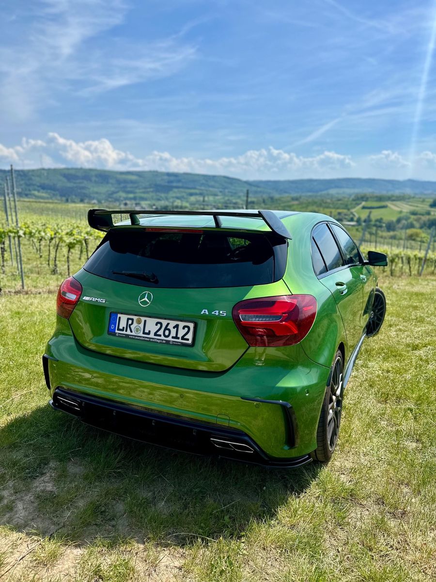MERCEDES-BENZ Mercedes-AMG A45 Performance 4Matic