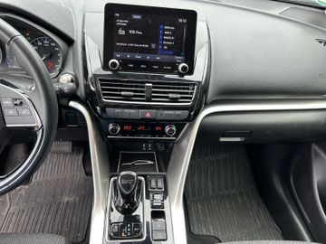 Mitsubishi Eclipse Cross 2.4 MIVEC PHEV BASIS KAMERA CARPLA