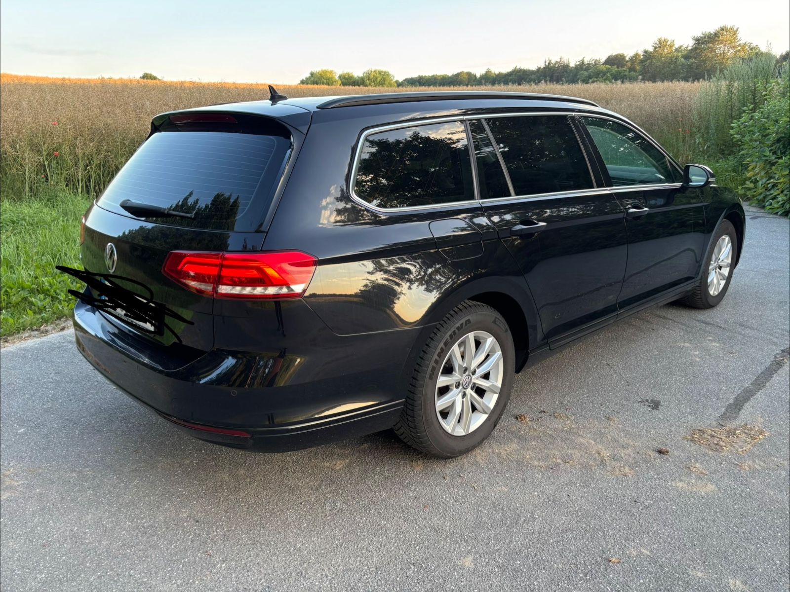 VW Passat Variant 2.0 TDI DSG TÜV NEU