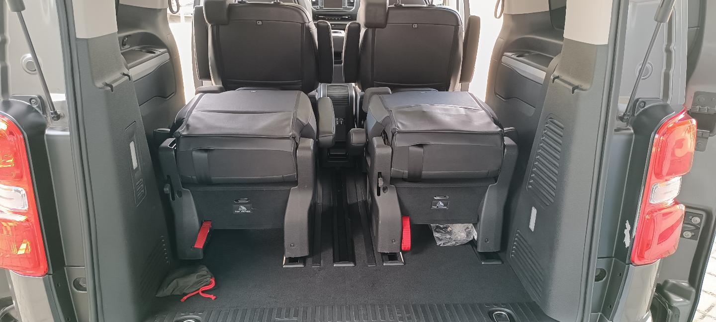 Toyota PROACE VERSO Executive Standheizung