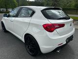 Alfa Romeo Giulietta Turismo - Alfa Romeo Giulietta: Automatik