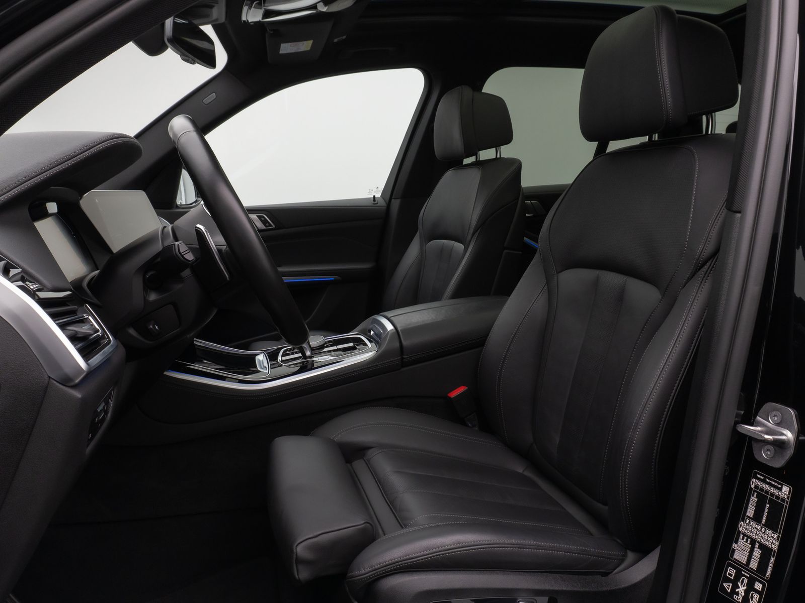 Fahrzeugabbildung BMW X5 xD30d M Sport Panorama 360°Laser HUD DAB HiFi