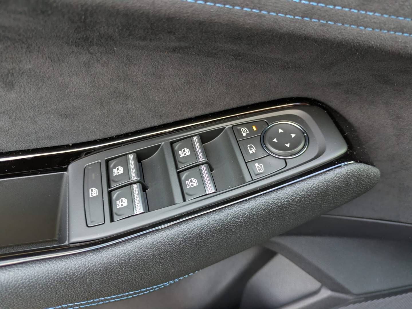 Fahrzeugabbildung Renault Austral Esprit Alpine Mild Hybrid 160 Automatik