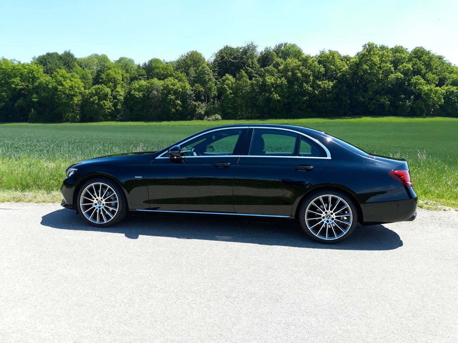 MERCEDES-BENZ E 200 Autom. -