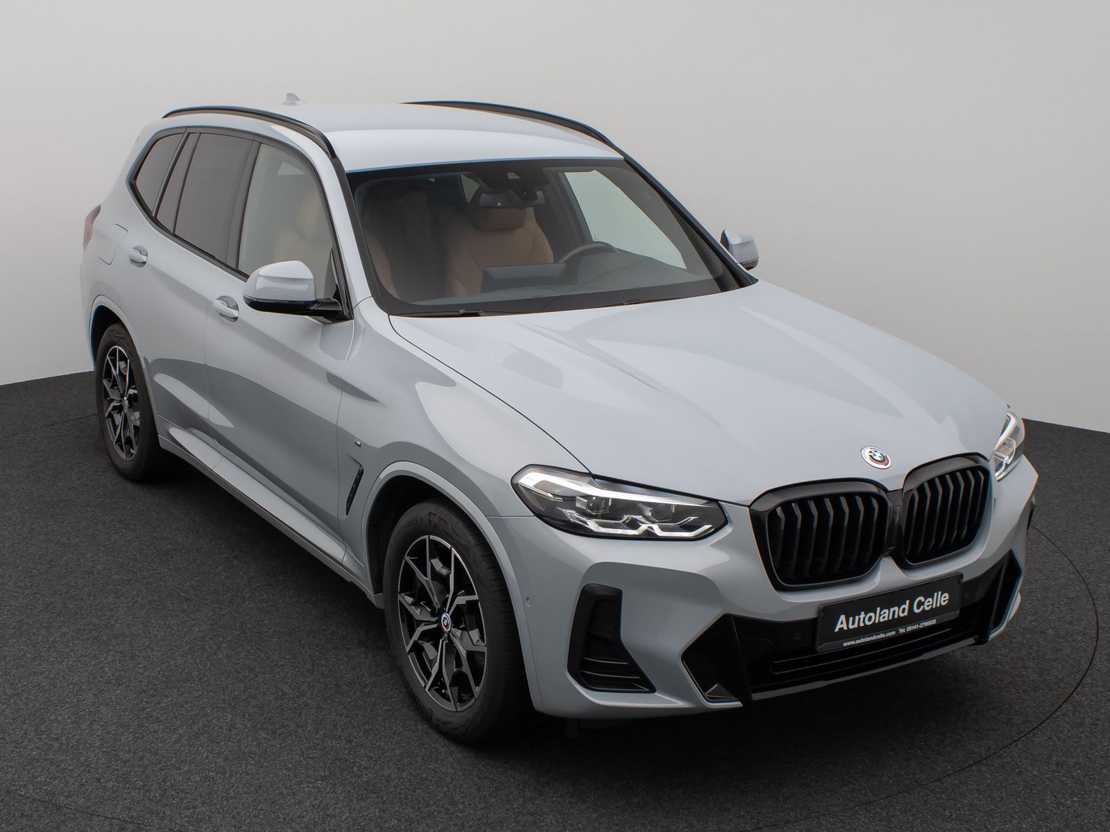 Fahrzeugabbildung BMW X3 xD20d M Sport Kamera DAB HiFi AHK Komfort 19"