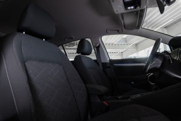 Bild 20 VW Golf VIII Life Navi Sitzheizung Lenkradheizung