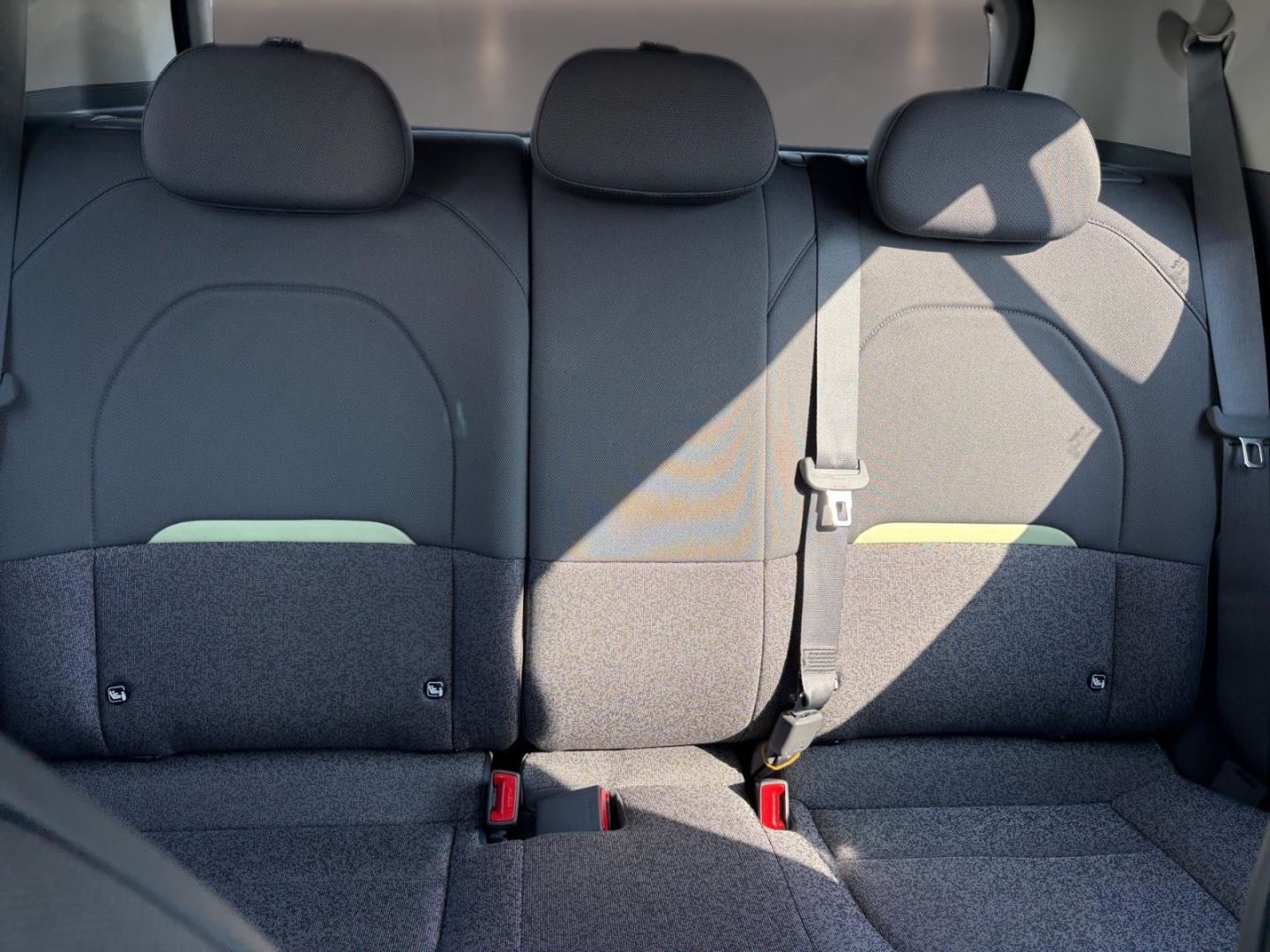 Fahrzeugabbildung Kia EV2 Air 42.2 kWh 5S Winterpaket Wärmepumpe LED A
