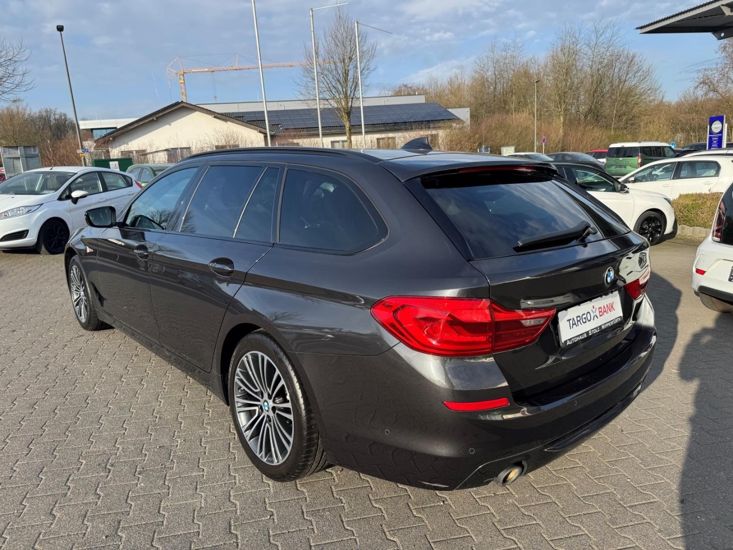 BMW 520 i Sport Line Touring Park-Assistent Luftfede, миниатюра 4