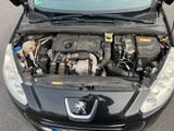 Peugeot 308 CC Active e-HDi FAP 110 STOP & START Active - Peugeot 308 mit Diesel-Antrieb: Cabrio