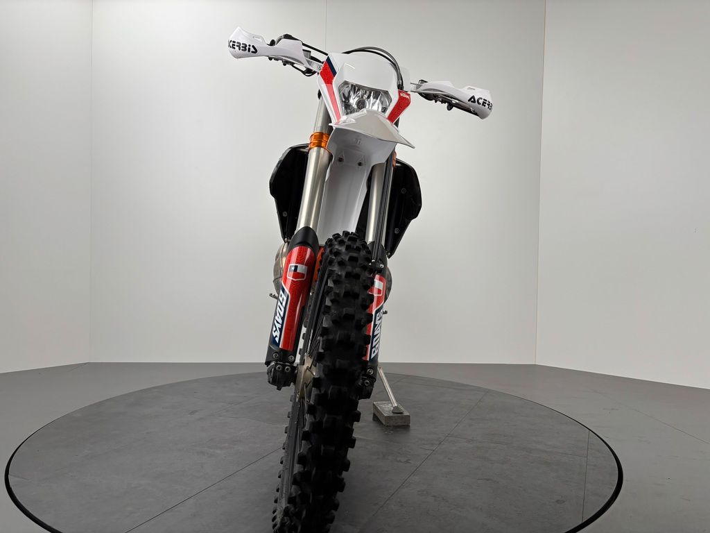 Fahrzeugabbildung KTM 300 EXC SIX-DAYS *EXCEL RÄDER *38,7 H *2.HAND
