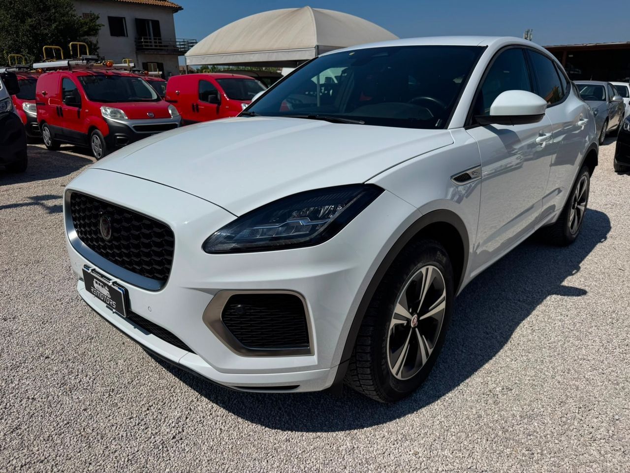 Jaguar E-Pace benzina imagem 2