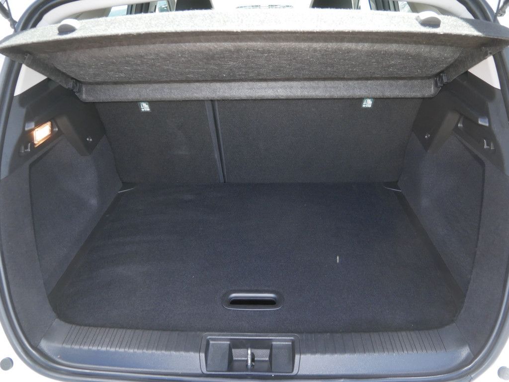 Fahrzeugabbildung Renault Captur Intens TCe 130 EDC GPF KAMERA NAVI LED