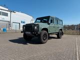 Land Rover Defender 110 Td4 Station SE "Drive Edition" 1of1