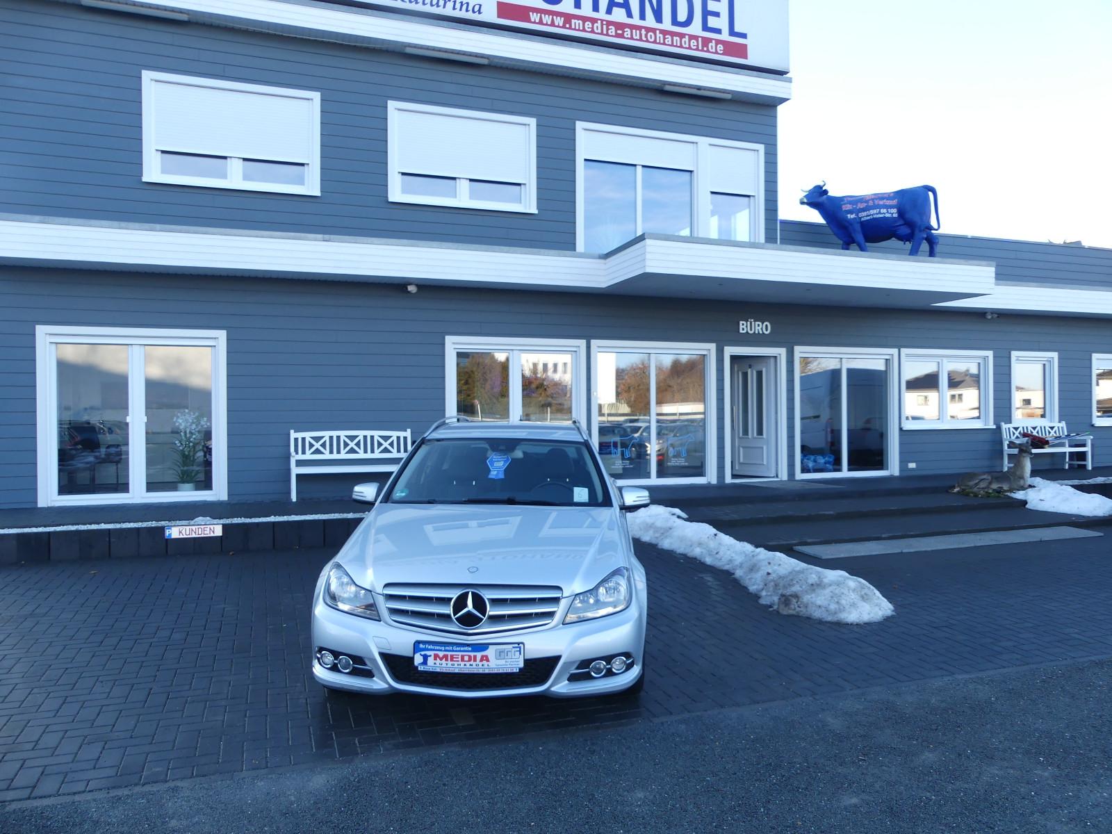 Mercedes-Benz C 180 T CGI BlueEfficiency, Automatik