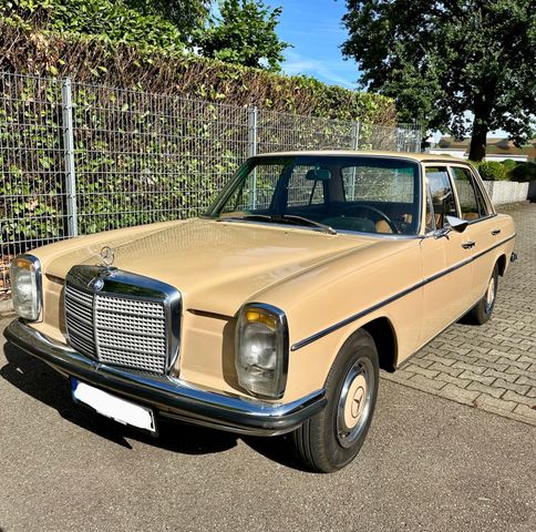 Mercedes-Benz 230/8 (W 114)