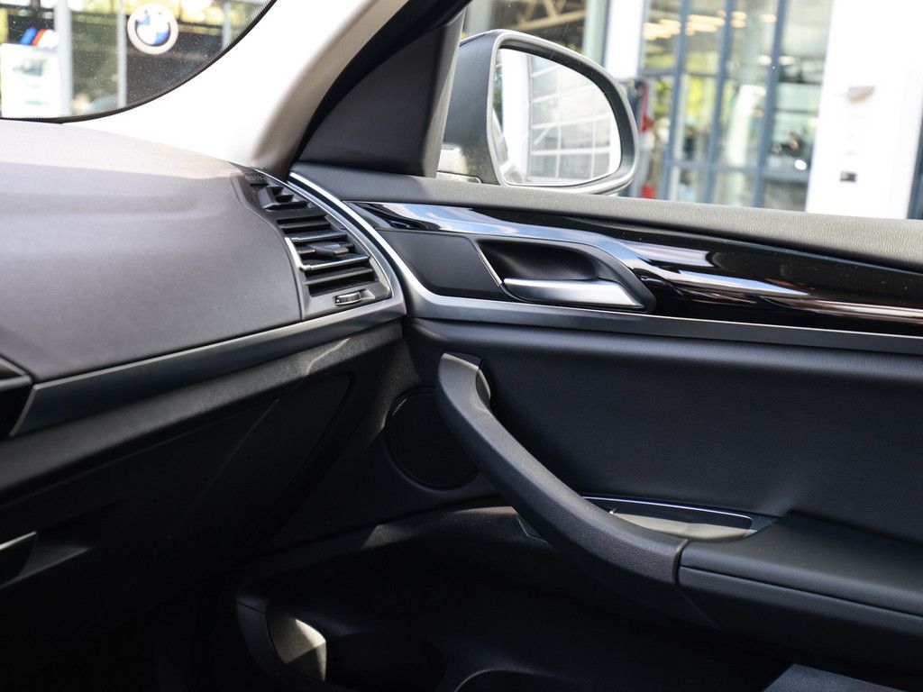 BMW X4 xDrive20i FACEL. LED W-LAN KAMERA SHZ PDC foto 24
