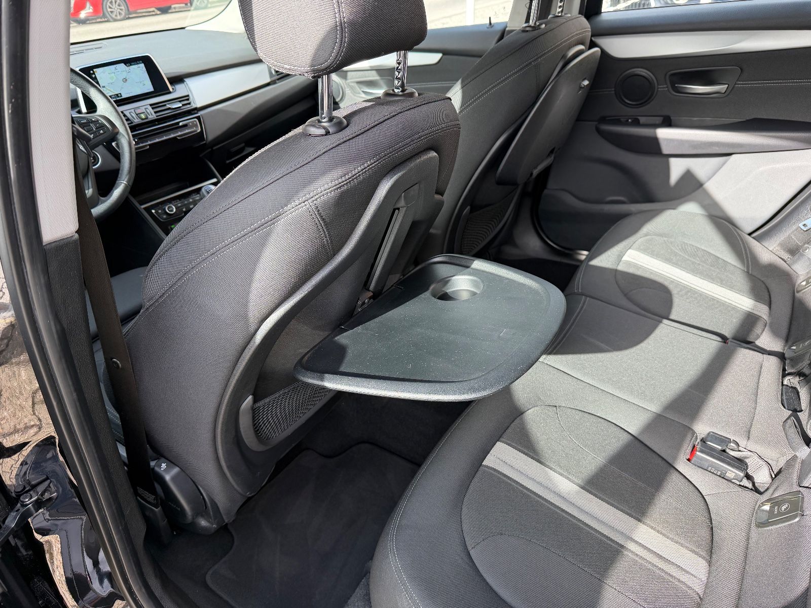 Fahrzeugabbildung BMW 218 Active Tourer NAVI LED AHK TEMPOMAT