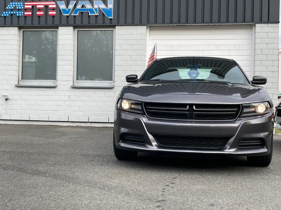 Fahrzeugabbildung Dodge Charger 5.7 HEMI V8 Zivil Police 81.000 KM