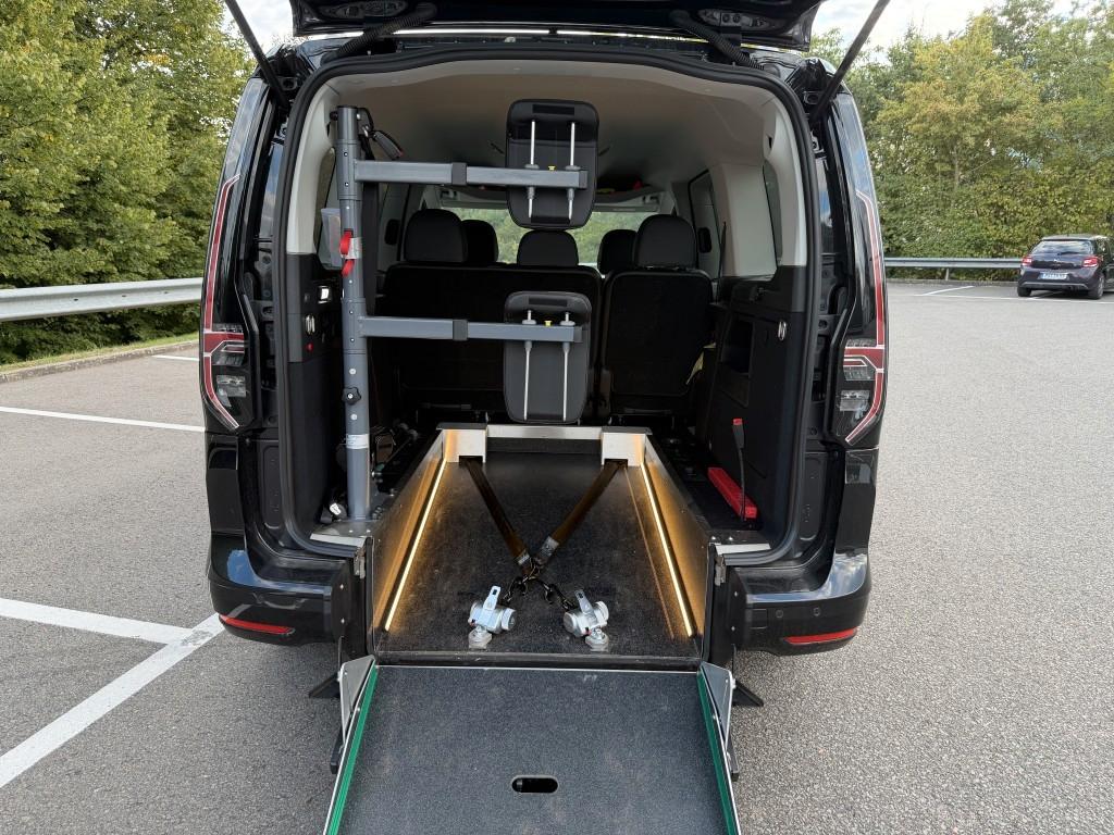 Volkswagen Caddy DSG Style Maxi behindertenger.