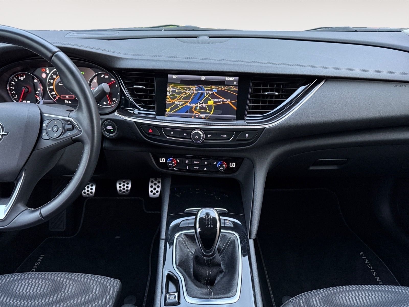 Fahrzeugabbildung Opel Insignia B Grand Sport Dynamic/LED/R-Kamera/Temp