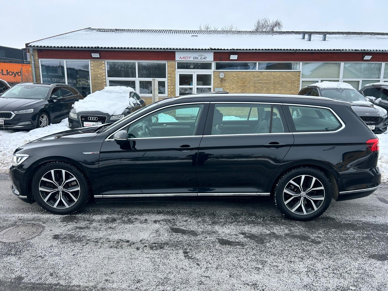 Volkswagen Passat VariantHighline 4-Motion, 360C,Pano 239HP