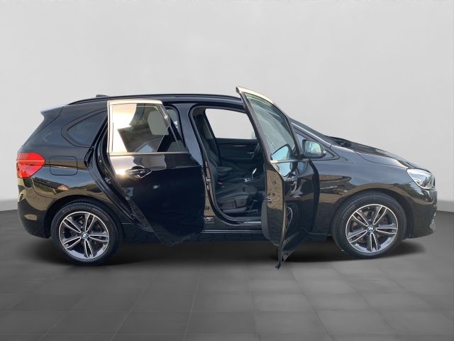 Fahrzeugabbildung BMW 220i Active Tourer Sport Line+LED+Navi+Leder+AHK
