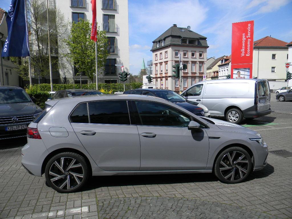 Volkswagen Golf VIII Lim. Style 1,5 eTSI DSG Kamera, миниатюра 5