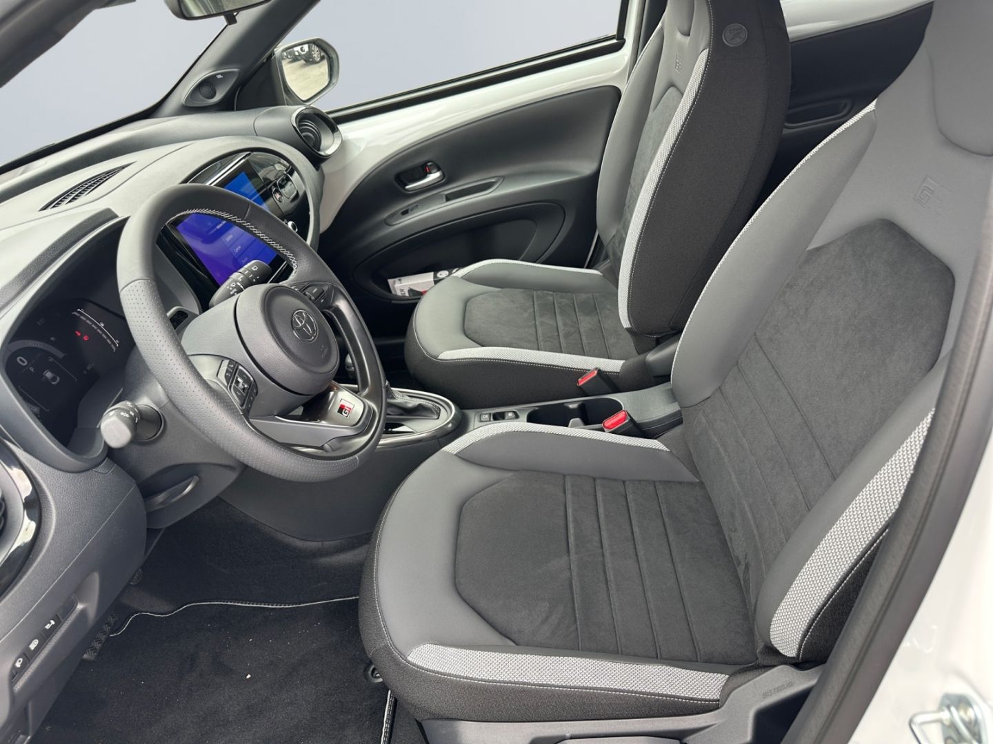 Toyota Aygo (X) - Bild 8