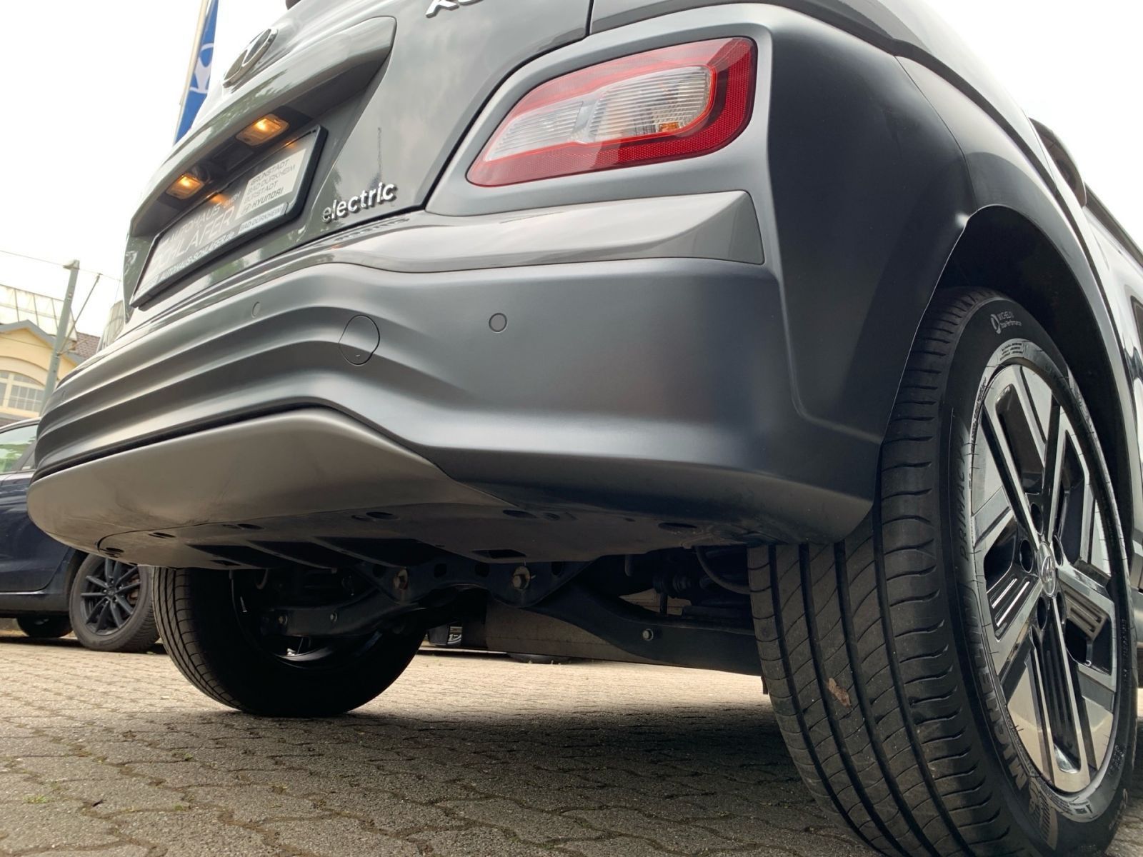 Fahrzeugabbildung Hyundai KONA Premium Elektro 64 kWh 1Hd