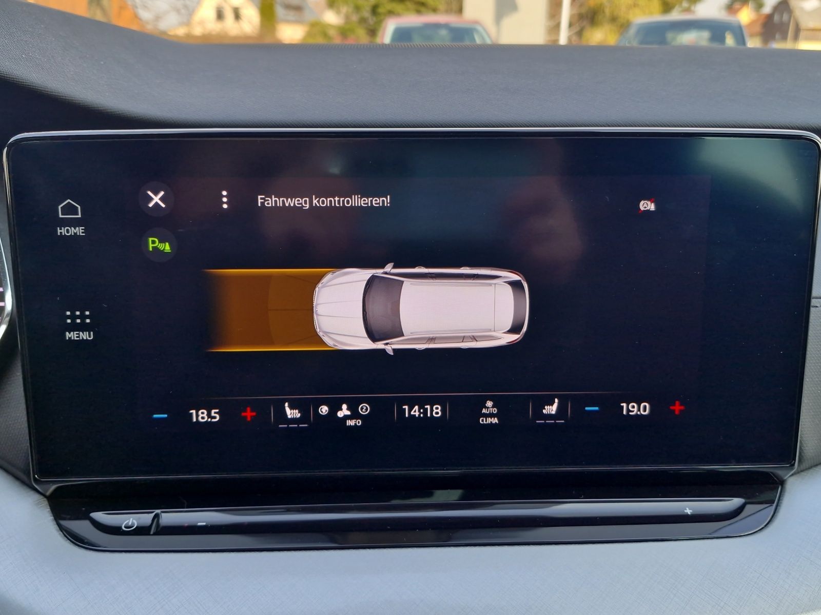 Fahrzeugabbildung SKODA Octavia Combi Ambition 2.0 TDI LED Navi AHZ SH A