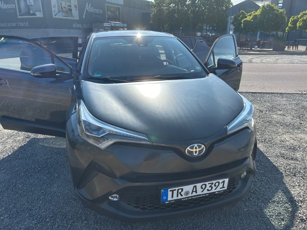 Image of Toyota C-HR