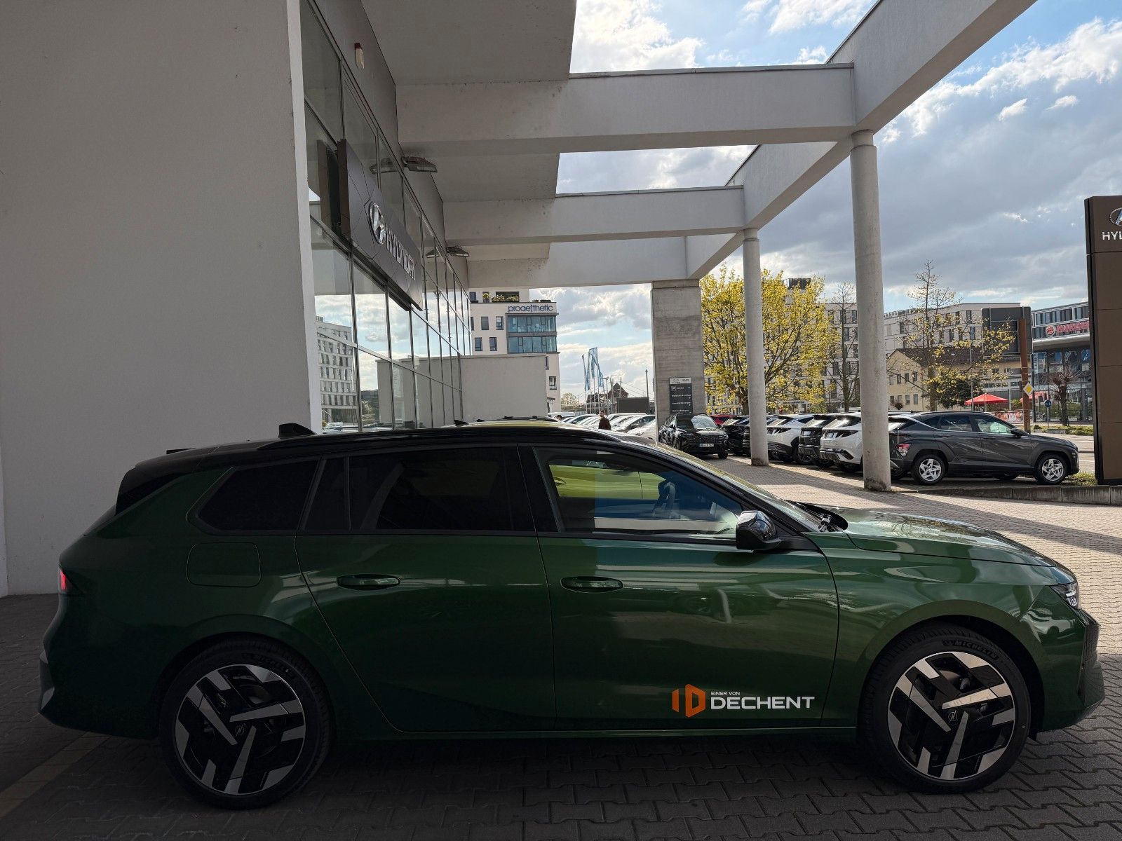 Fahrzeugabbildung Opel Astra L ST Facelift Electric Ultimate 55kWh!