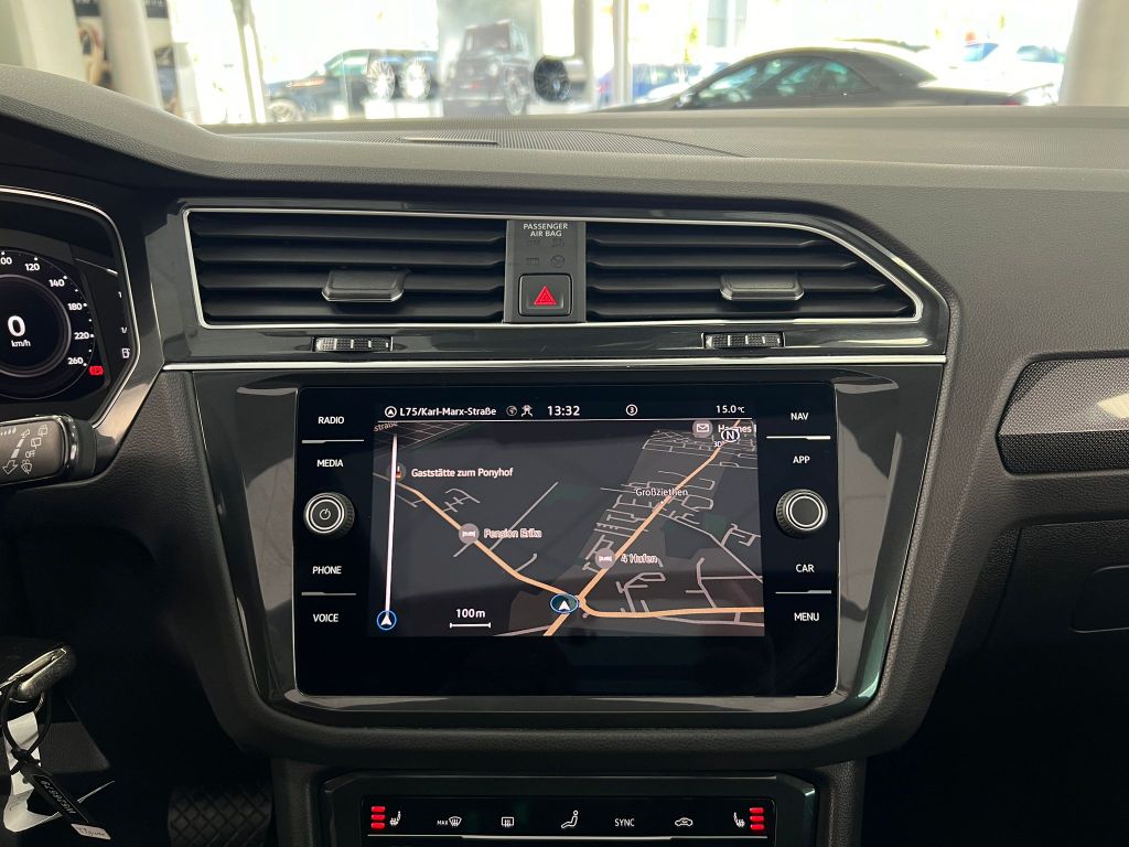 Volkswagen Tiguan 2.0 TDI Elegance PANO*TOTW*ACC*MATRIX*KAM