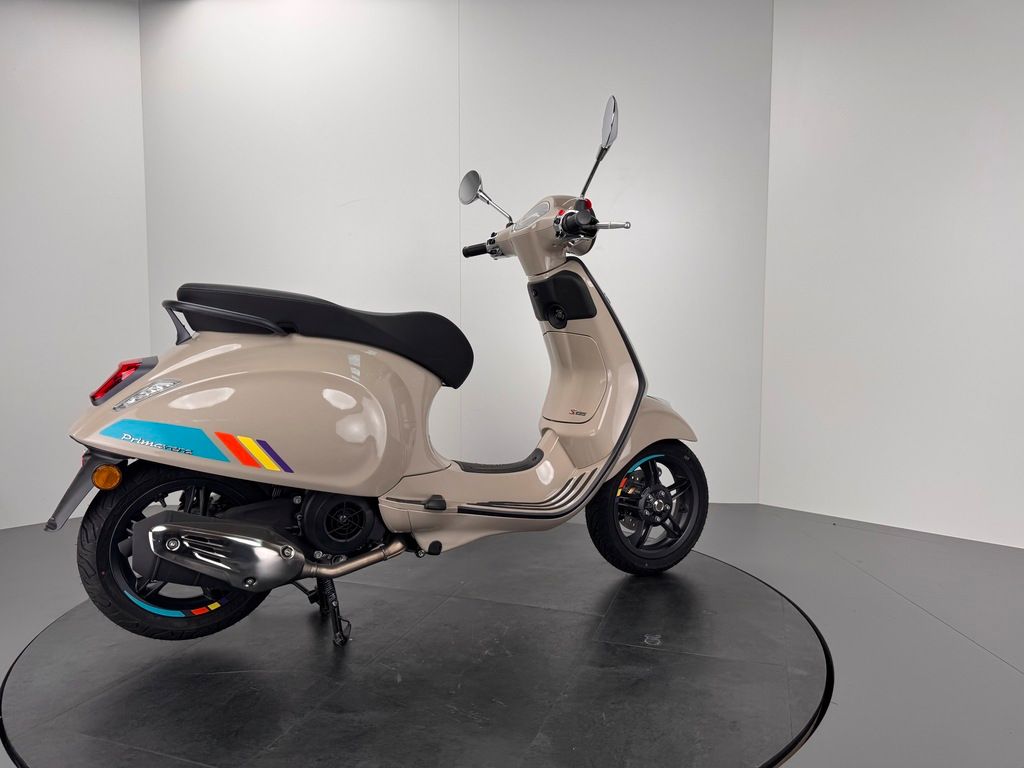 Fahrzeugabbildung Vespa PRIMAVERA 125 SPORT E5+ *NEUFAHRZEUG
