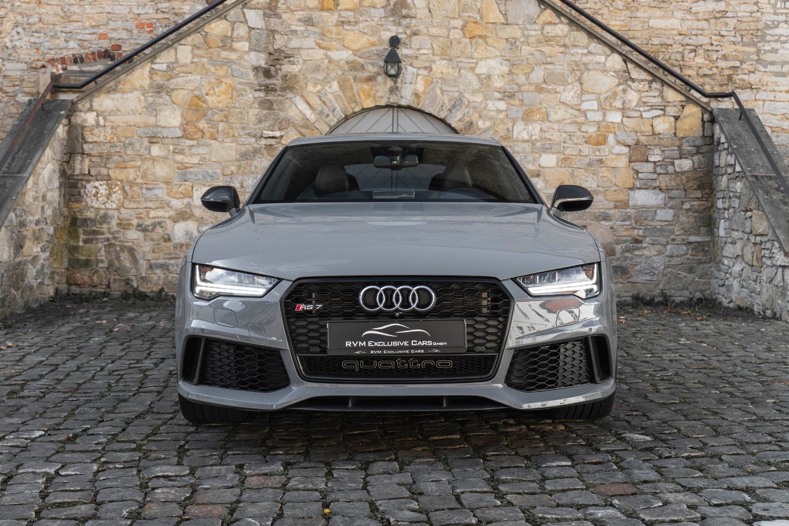 Fahrzeugabbildung Audi RS7 4.0 TFSI quattro PERFORMANCE BOSE HUD KAM