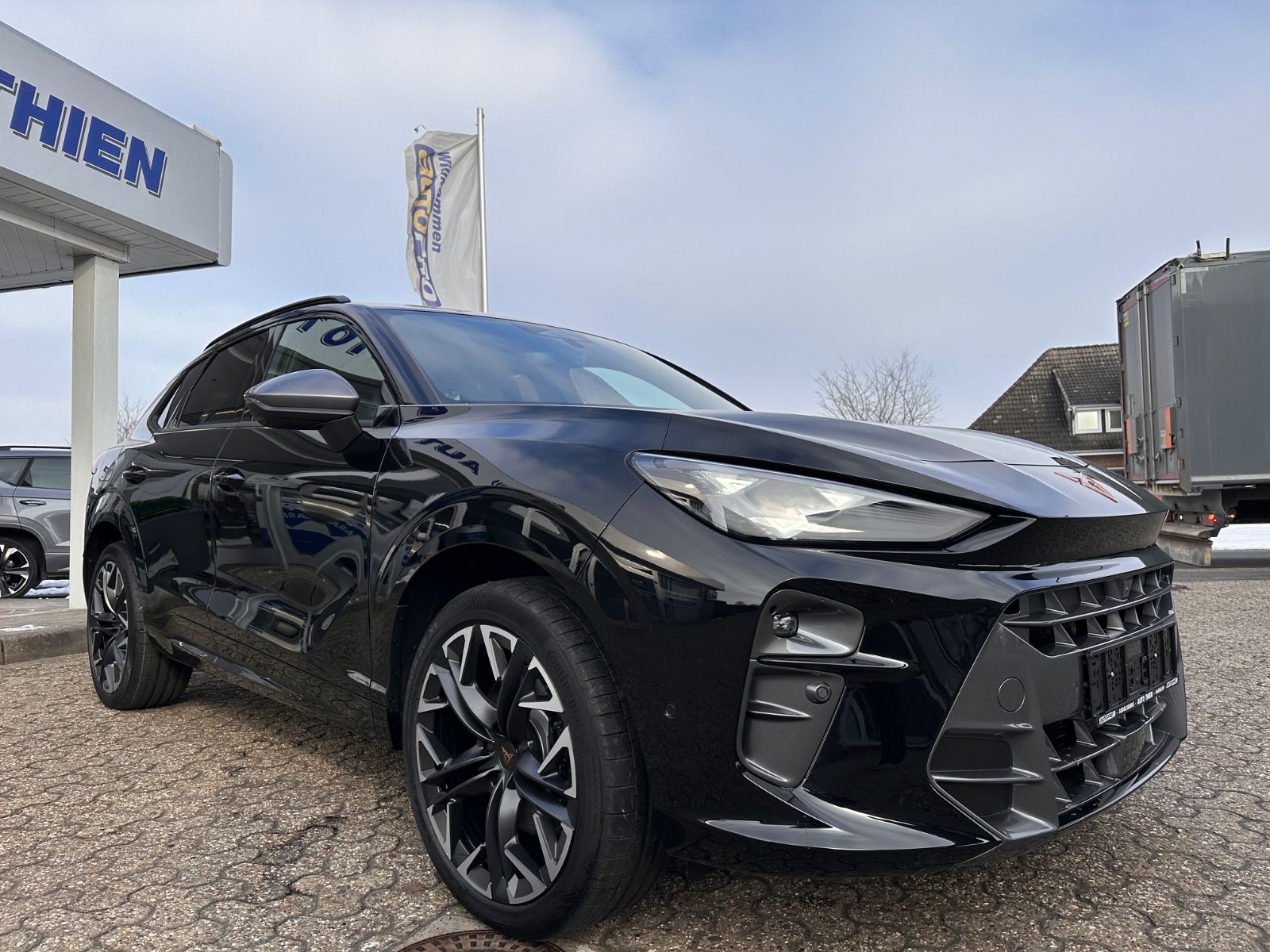 Fahrzeugabbildung CUPRA Terramar 2.0 TSI 4Drive VZ DSG Pano/ACC/AHK/NAVI