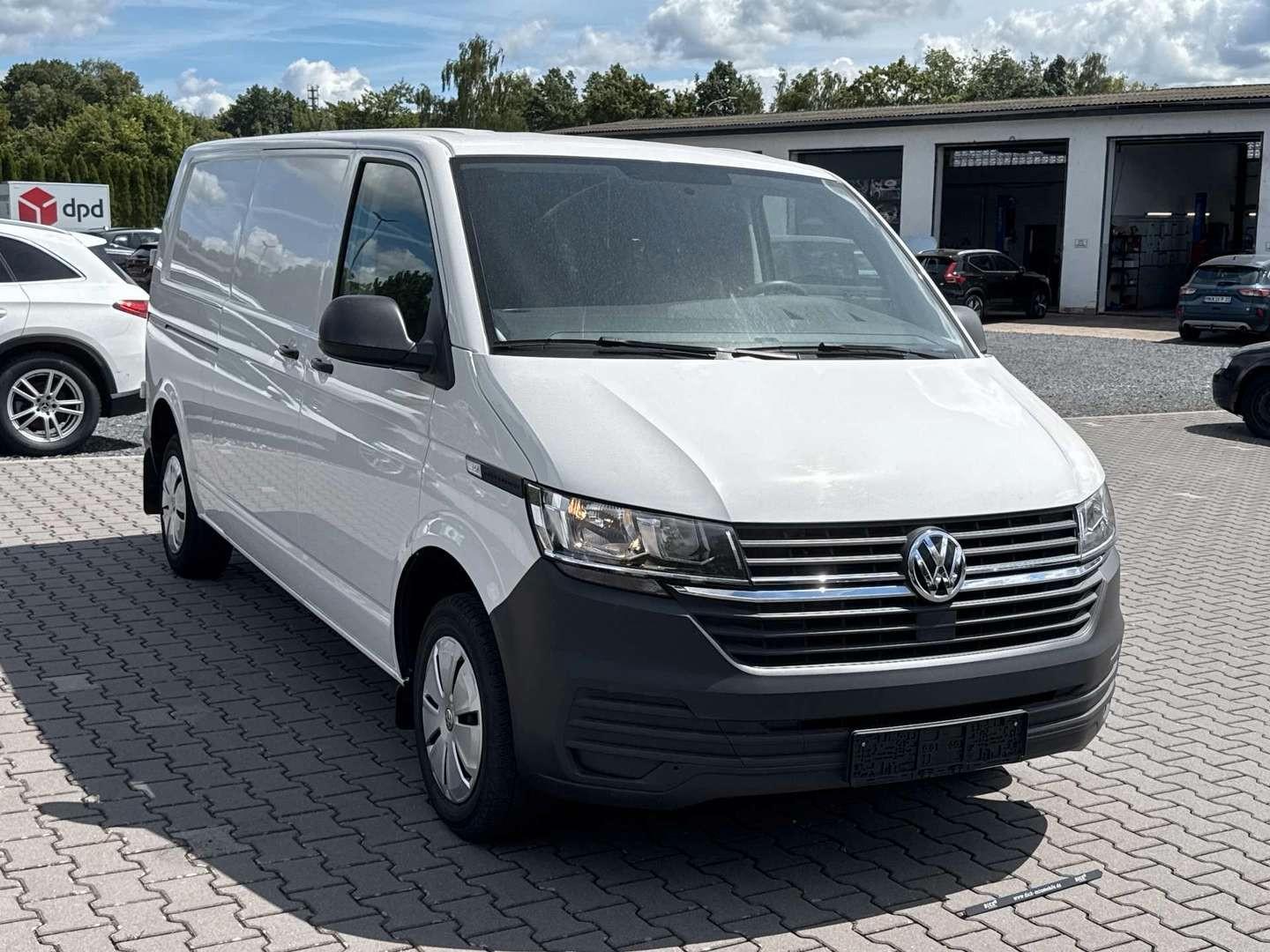Volkswagen T6 Transporter, langer Radstand