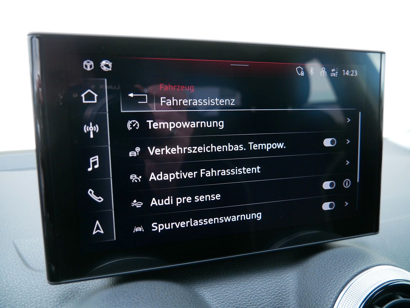 Fahrzeugabbildung Audi Q2 1.5 TFSI S-Line NEU43T DSG ACC Kamera SHZ LED