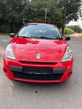 Renault Clio  Yahoo - Renault Clio mit Benzin-Antrieb: Limousine, Yahoo
