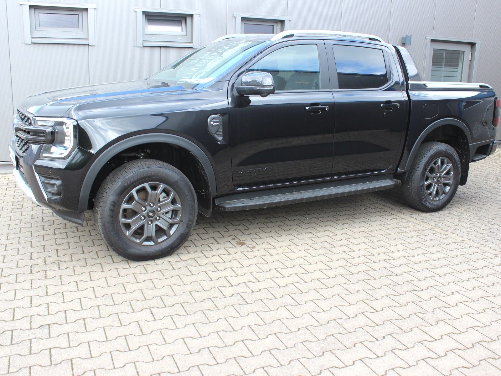 Fahrzeugabbildung Ford Ranger Wildtrak e-4WD Doppelkabine