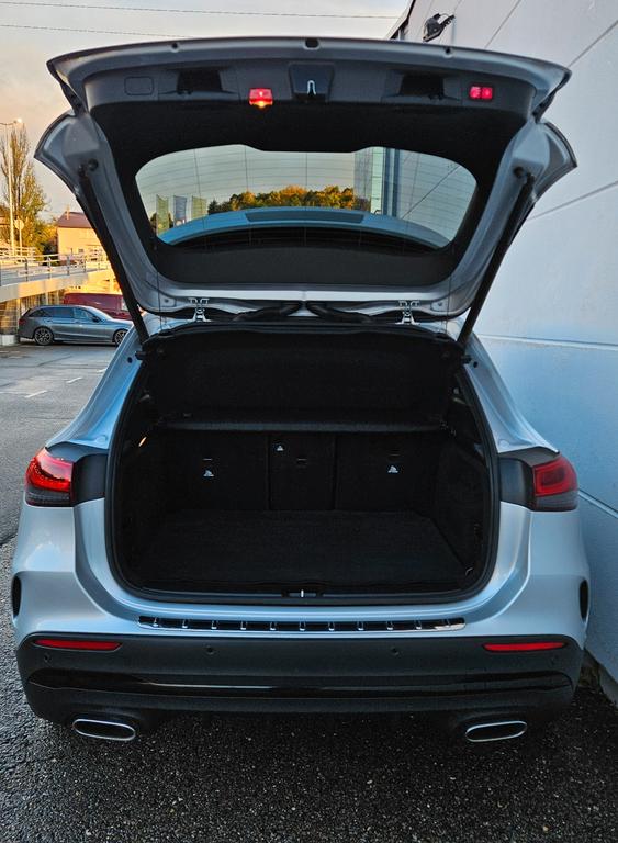 Mercedes-Benz GLA 180