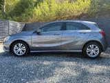 Mercedes-Benz A 180 BlueEfficiency°NAVI°SHZ°TEL°BT°XENON°MFL° - Mercedes-Benz A 180: Blueefficiency