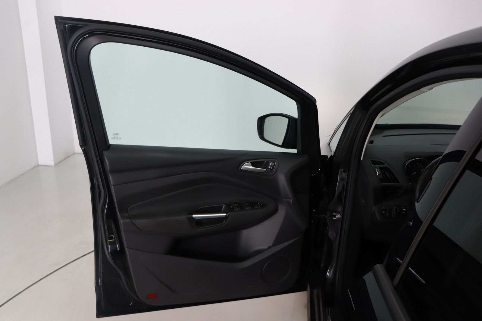 Fahrzeugabbildung Ford C-Max 1.0 * Navi * PDC * SHZ