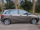 Mercedes-Benz B 180 - - Mercedes-Benz B 180: Von Privat