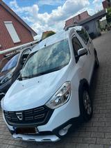 Dacia Dokker TCe 115 Stepway Celebration Stepway C... - gebrauchte Dacia Dokker aus dem Jahr 2018