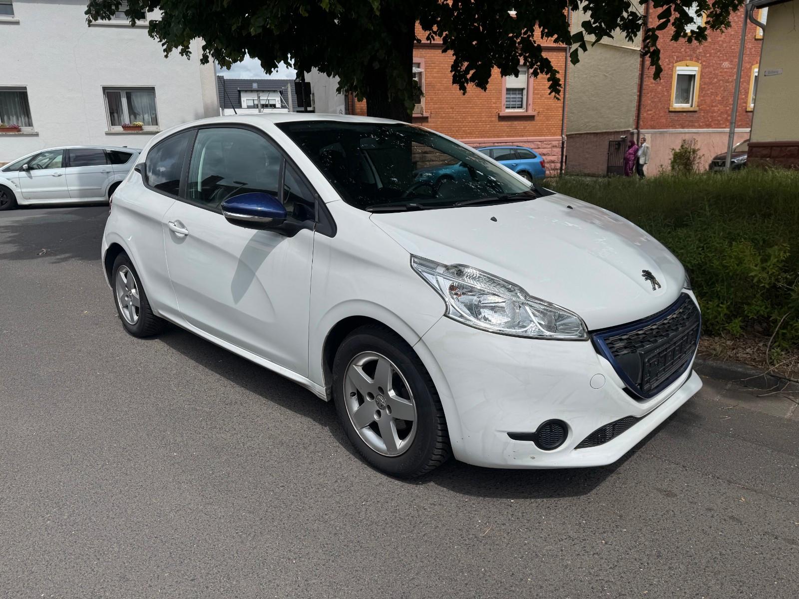 Peugeot 208 Like 3.HAND TÜV