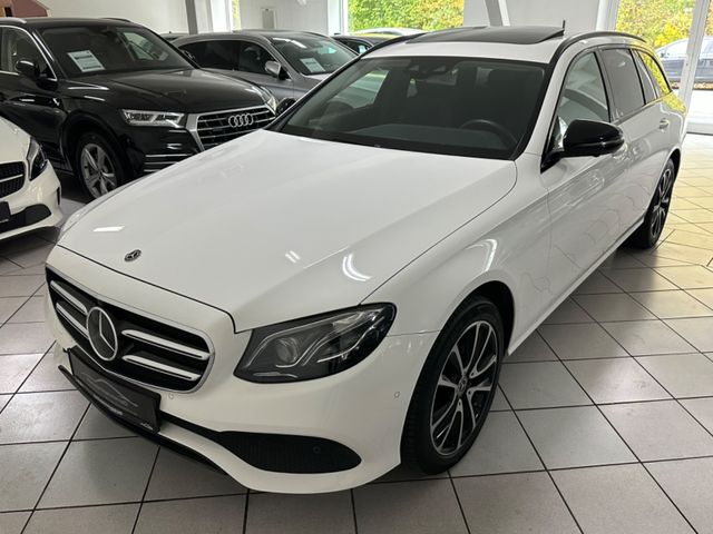 Mercedes-Benz E 220 d T Night Paket 360°Comand Leder SSD AHK